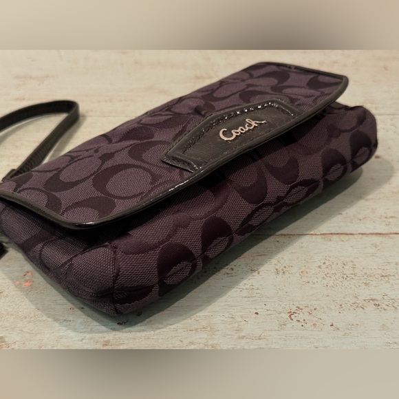 Coach Black Signature C Patent Leather Clutch Small Bag Handbag Tote Wristlet - Picture 3 of 11